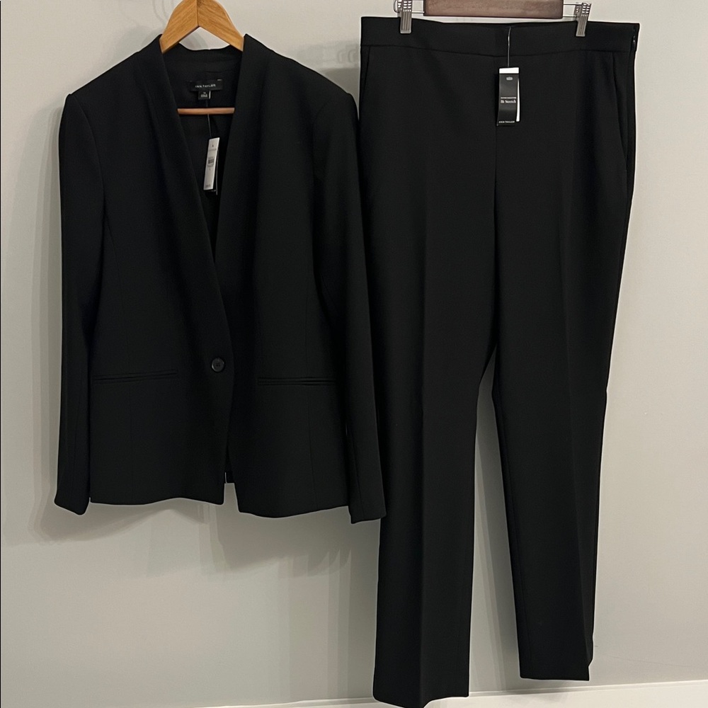 Ann Taylor Classic Black Women's Pantsuit